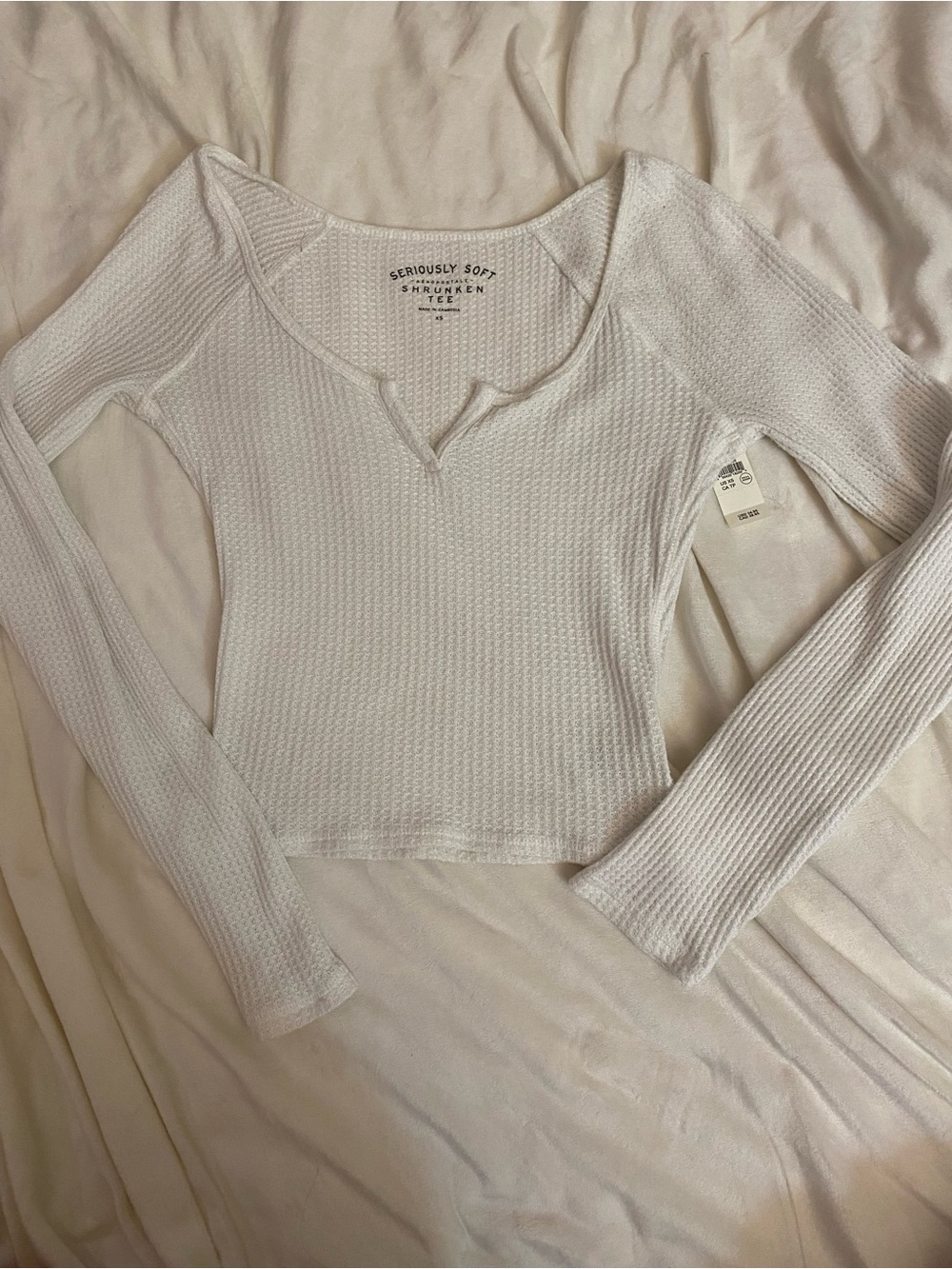 Aeropostale White Long-Sleeve Waffle V-Notch Tee